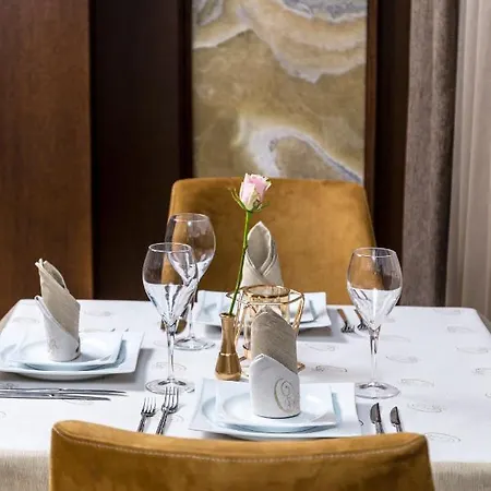 Onyx - Free Access & Parking Otel