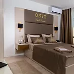 Onyx - Free Access & Parking Hotel 4*