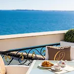 Onyx - Free Access & Parking Hotel