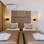 호텔 Onyx - Free Access & Parking 4*