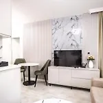 호텔 Onyx - Free Access & Parking 4*