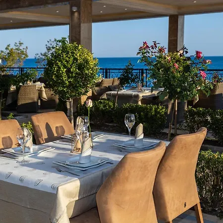 Onyx - Free Access & Parking