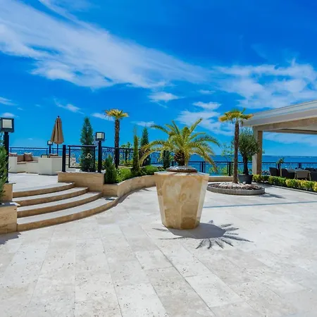 Szálloda Onyx - Free Access & Parking 4*