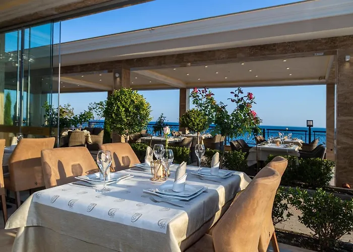 Onyx - Free Access & Parking