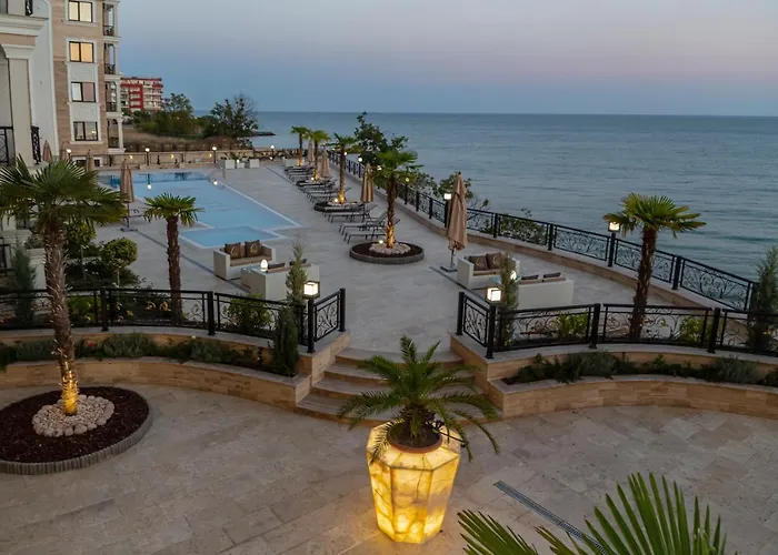 Onyx - Free Access & Parking