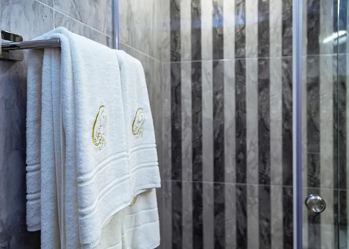 Onyx - Free Access & Parking 4*