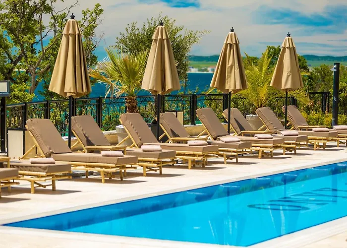 Onyx - Free Access & Parking